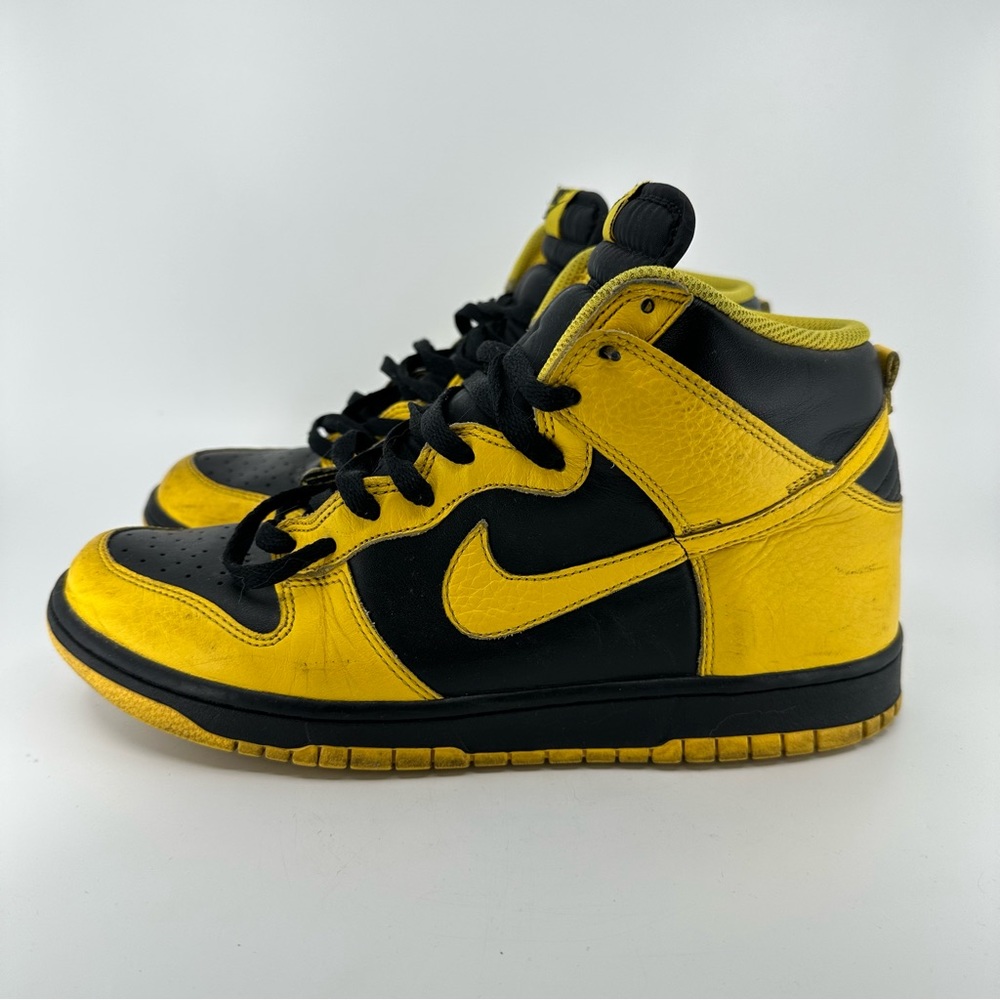 Nike Dunk High Black Varsity Maize 2012 Size 10 Mens 317982-043 Yellow Hi Shoes